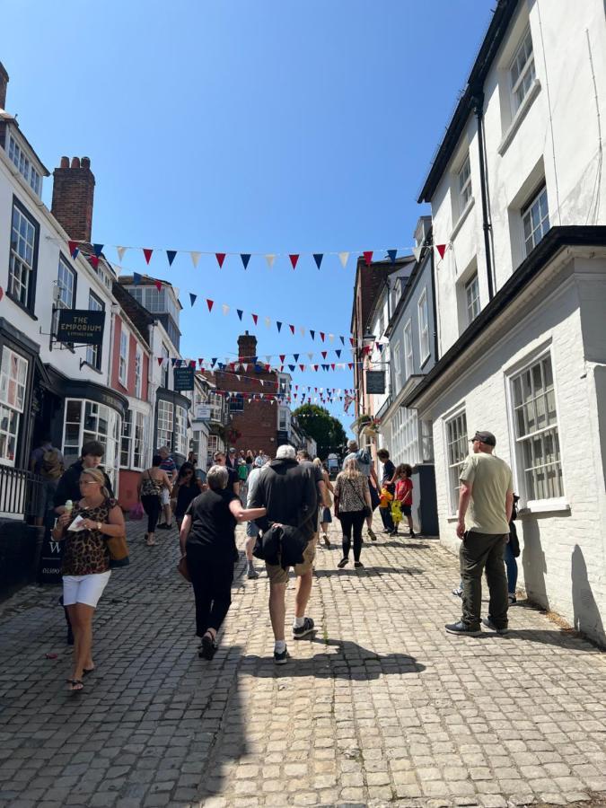 No 64 Bed And Breakfast Lymington Exterior foto